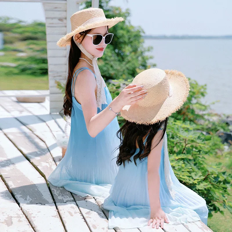 Resorts Look Mom and Daughter  - Coffee Tea Or Me recension och pris
