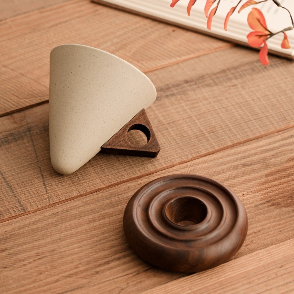 Coarse Ceramic Triangular Cone - Coffee Tea Pictures recension och pris