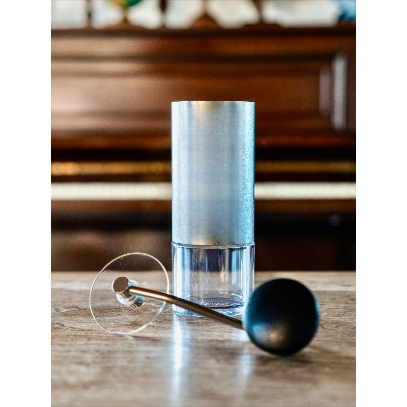 Commander C40 Manual Coffee Gr - Burr Hand Grinder recension och pris